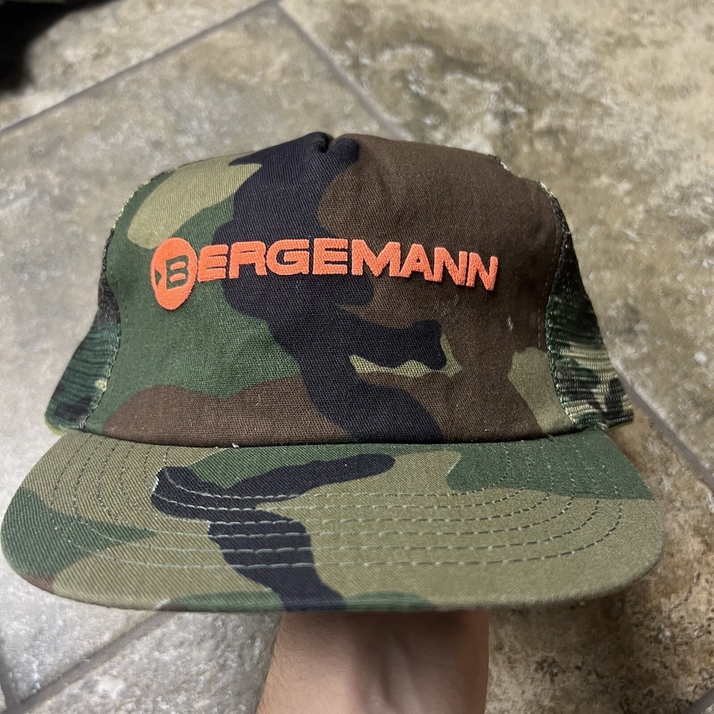 VINTAGE 80s Fishing Hunting Camo Brown Snapback‎ Trucker Hat Cap USA Farm Work